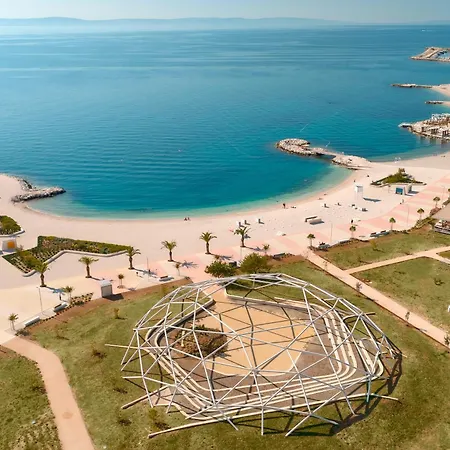 Sun Views سبليت